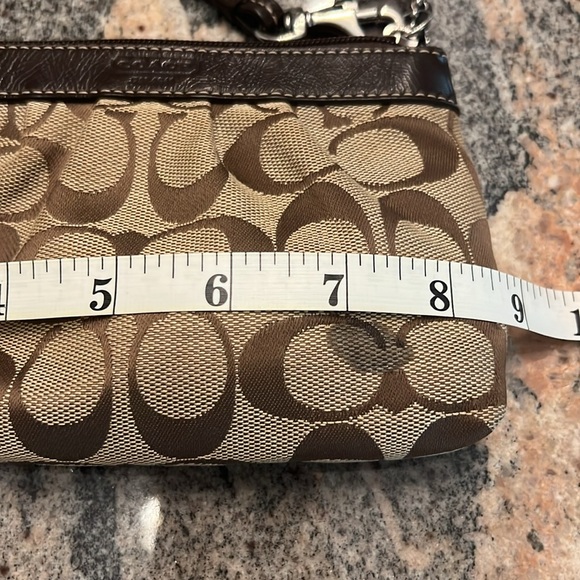 Coach Tan/Brown Signature Canvas Wristlet Clutch with Leather Trim - Picture 8 of 9